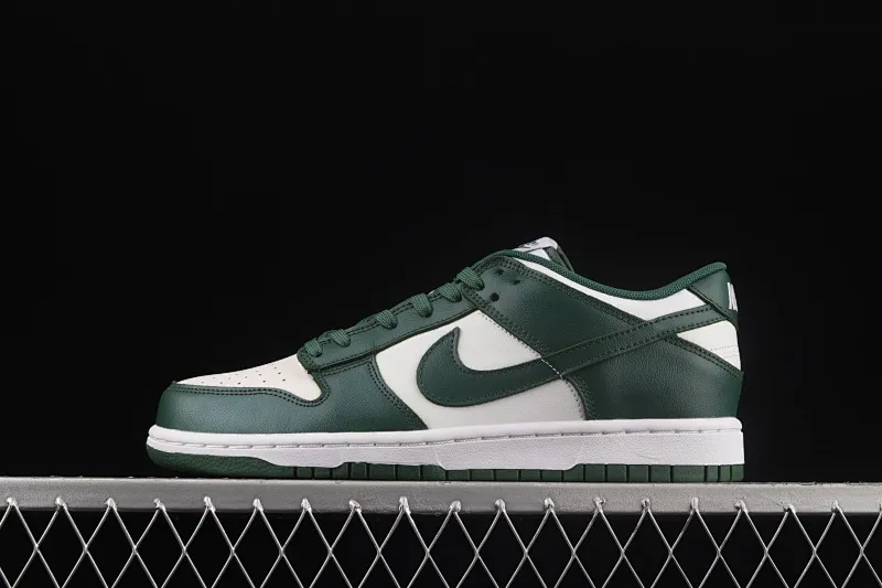 All Categories Nk SB Dunk Series Nk SB Dunk Low Low-top Shoes Special Price Nk SB Dunk Low "Team Green" Michigan White Green Dunk Series Low-top Casual Sports Skateboard Shoes DD1391-101